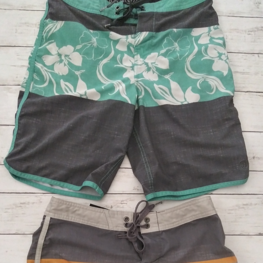 Hang Ten Boys' Youth Boardshorts size L 14/16